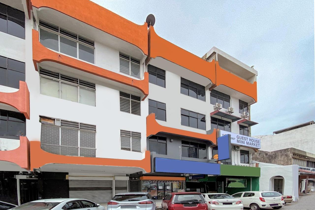 Spot On 90123 Rainbow Guest House George Town Ngoại thất bức ảnh